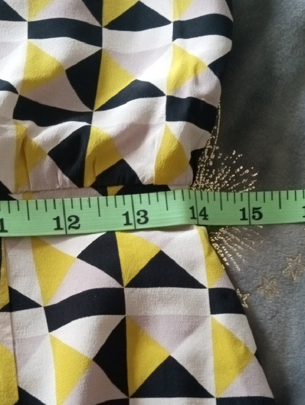 Fossil 100% Silk Geometric Mini Dress in Cream, Gray, Black and Yellow Size 2 - Picture 7 of 9